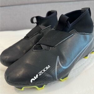 Nike Air Zoom Black Soccer Cleats with Neon Accents 5Y very good condition